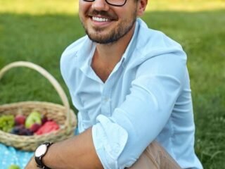 外国人ナレーターによる多言語対応